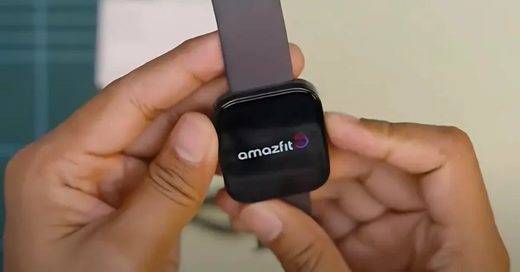 Amazfit Bip 6 smartwatch featuring a 1.97-inch AMOLED display and built-in GPS.