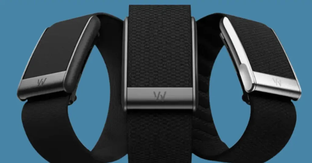 Feature breakdown for WHOOP 5.0 review highlighting ECG, blood pressure, and battery life