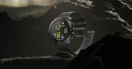 Polar Grit X2 watch displaying outdoor GPS navigation maps