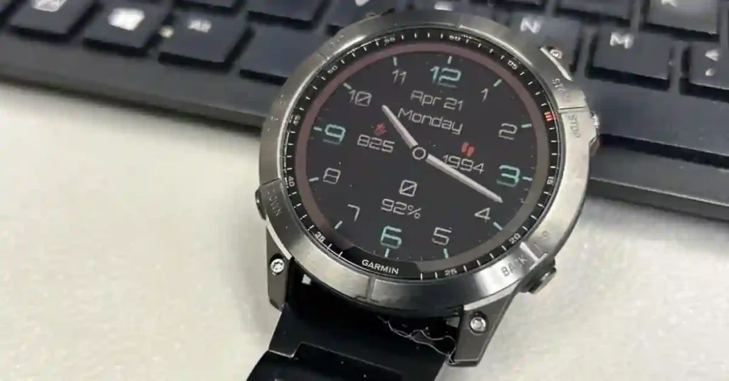 Displaying Garmin Fenix 8 Beta 17.25 update details — what’s new version and whether to update.