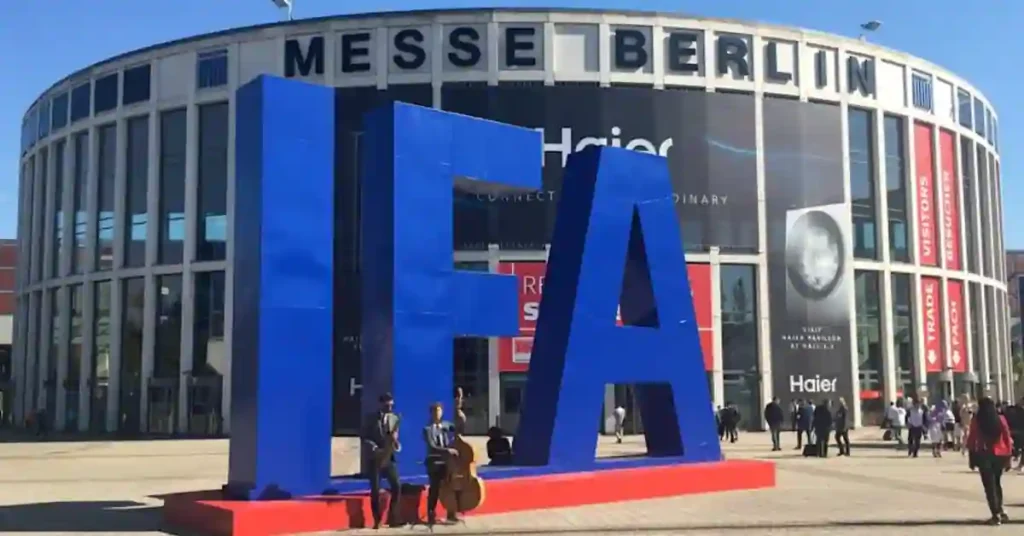 Crowds at IFA 2025 in Berlin exploring new wearable tech like smartwatches and rings